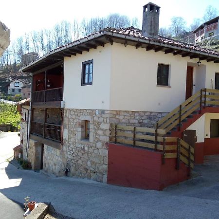 Los Balcones De Nieda Onís Eksteriør billede